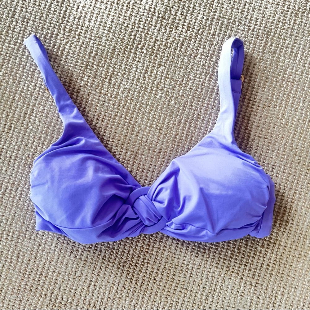 NWOT L*SPACE Periwinkle Twist Ring Bikini Top Size XS
